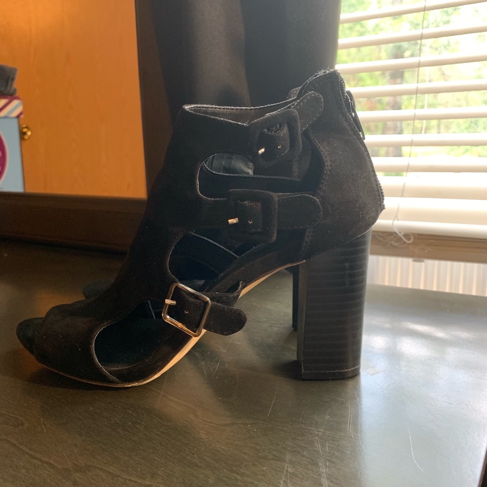 Black heels